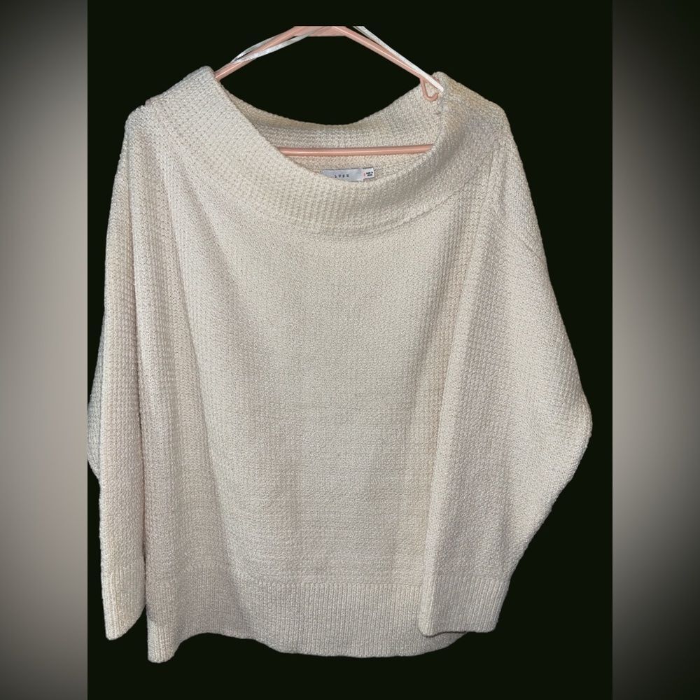 🪩 Lush | Sweaters | Cream colored | Size Small